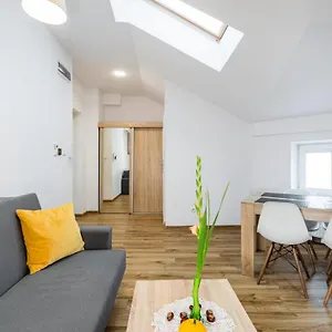 https://apartamenty-bosacka-wawelofts.krakowhotelspoland.com